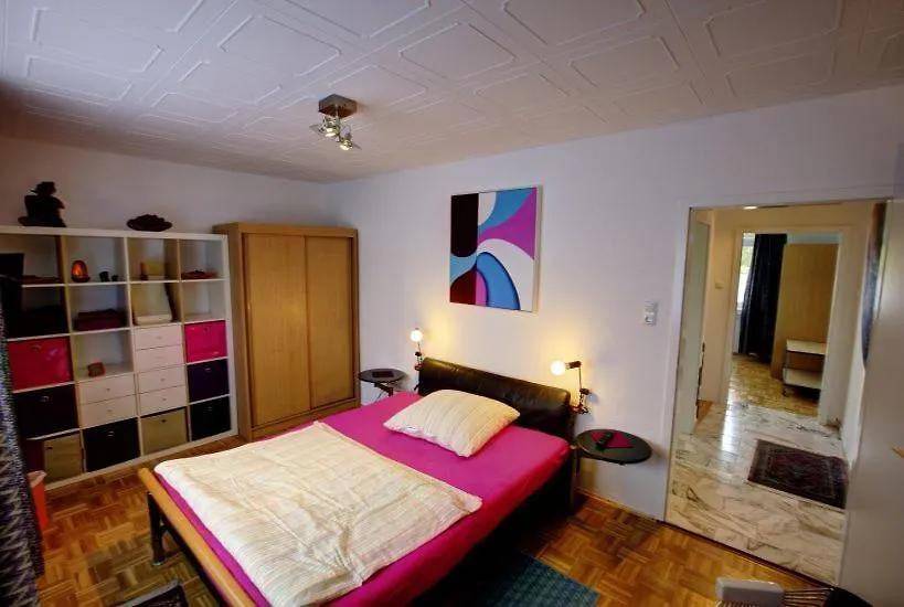 Casa de hóspedes Air Boardinghouse Tulip Stockum, Zu Fuss - 3 Minuten Zur Messe Düsseldorf