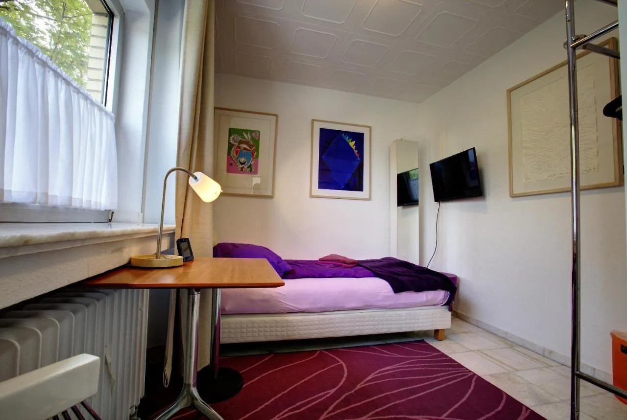 Casa de hóspedes Air Boardinghouse Tulip Stockum, Zu Fuss - 3 Minuten Zur Messe Düsseldorf